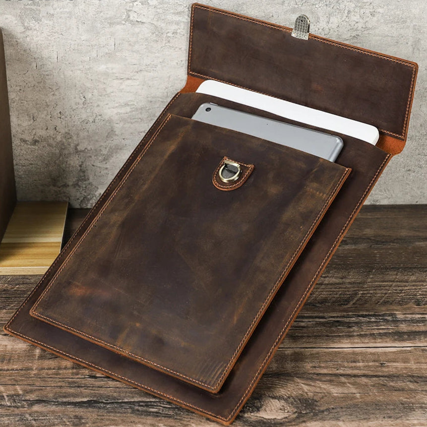 Étui en Cuir pour Ordinateur Portable et Tablette - Personnalisable
